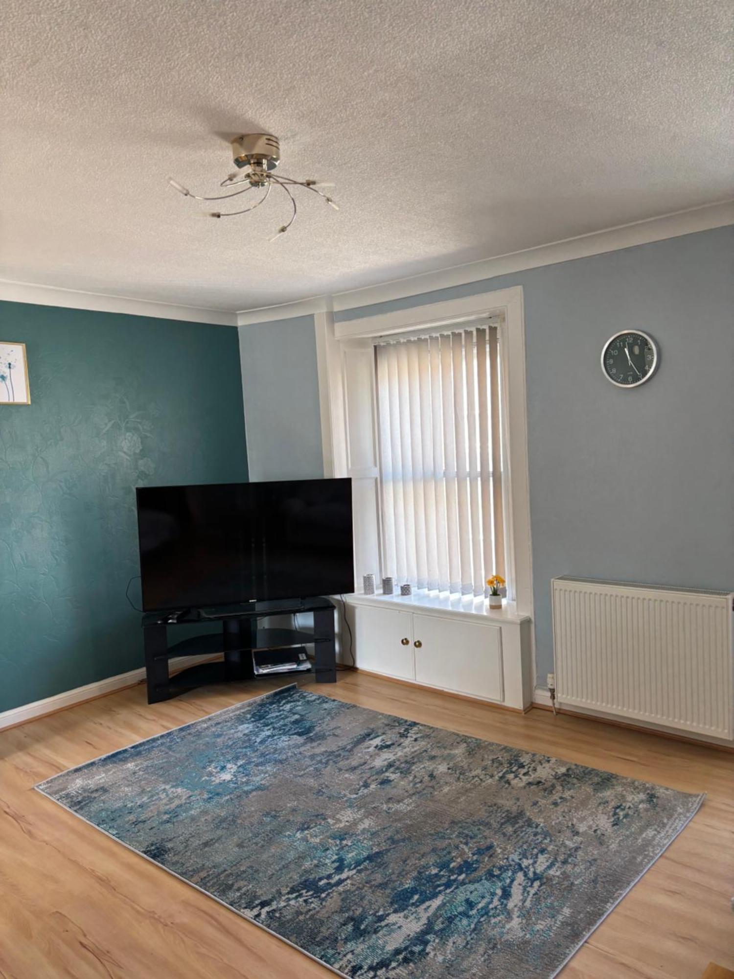 Lovely 2-Bedroom Apartment In Scottish Borders Earlston Bagian luar foto